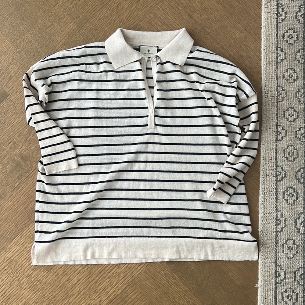 Tuckernuck polo knit sweater size xs/s